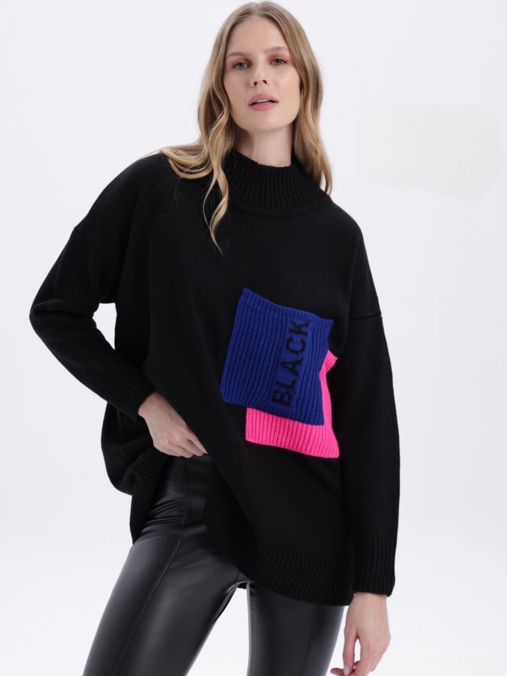  Sweter z kolorowymi kieszeniami